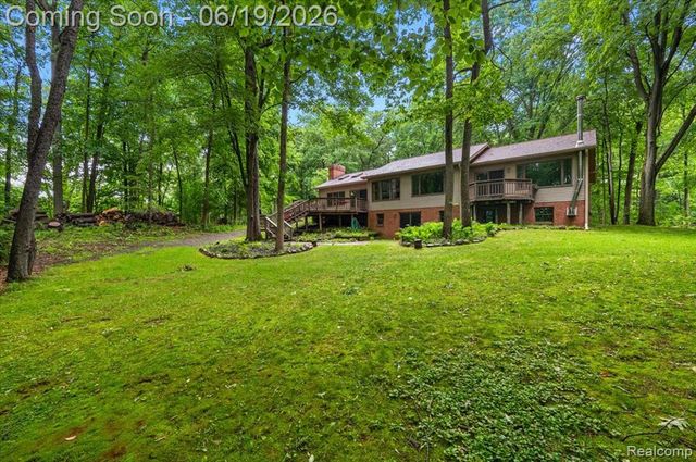 670 Rolling Acres Drive, Ortonville, MI 48462