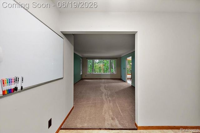 670 Rolling Acres Drive, Ortonville, MI 48462
