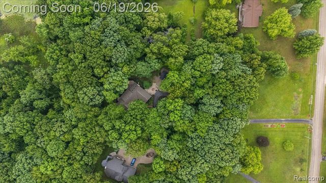 670 Rolling Acres Drive, Ortonville, MI 48462