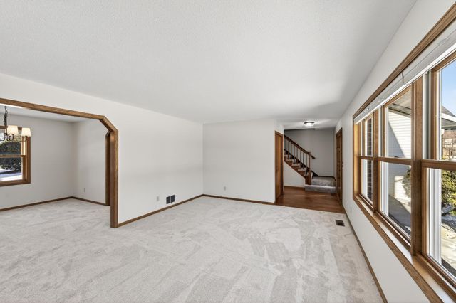 4635 Shenandoah Lane N, Plymouth, MN 55446