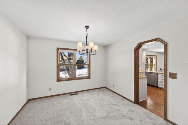 4635 Shenandoah Lane N, Plymouth, MN 55446