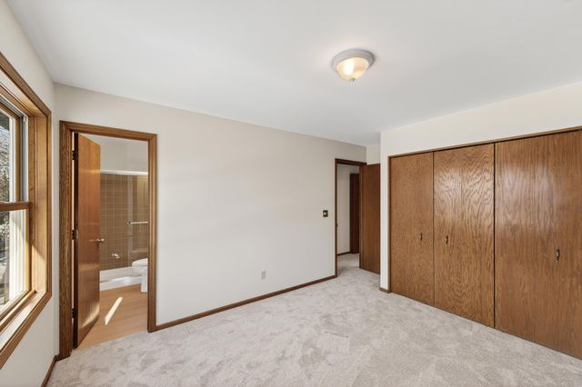 4635 Shenandoah Lane N, Plymouth, MN 55446