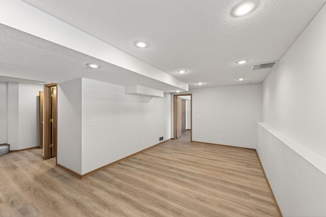 4635 Shenandoah Lane N, Plymouth, MN 55446