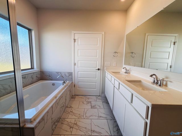 215 Paca Lane, Huntsville, AL 35811