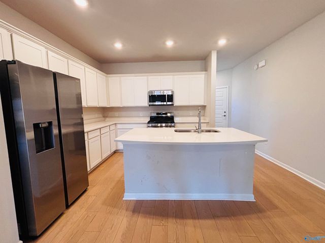 215 Paca Lane, Huntsville, AL 35811