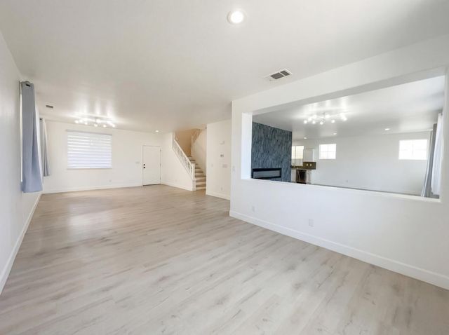 2724 Bertolani Cir, Elk Grove, CA 95758