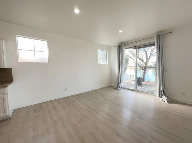 2724 Bertolani Cir, Elk Grove, CA 95758