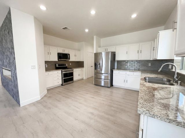 2724 Bertolani Cir, Elk Grove, CA 95758