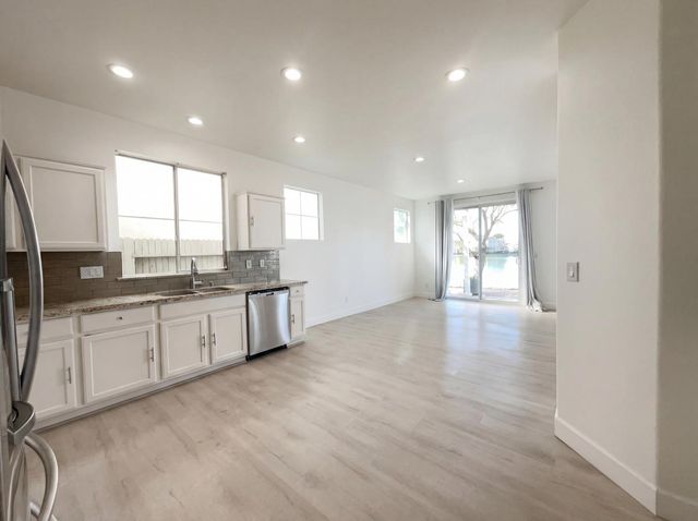 2724 Bertolani Cir, Elk Grove, CA 95758