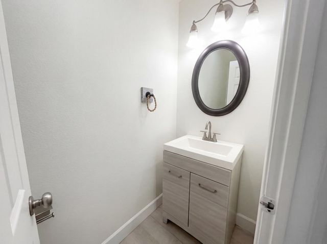 2724 Bertolani Cir, Elk Grove, CA 95758