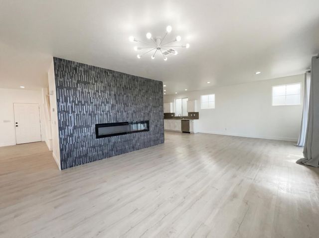 2724 Bertolani Cir, Elk Grove, CA 95758