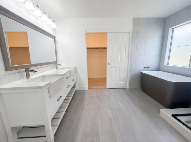 2724 Bertolani Cir, Elk Grove, CA 95758