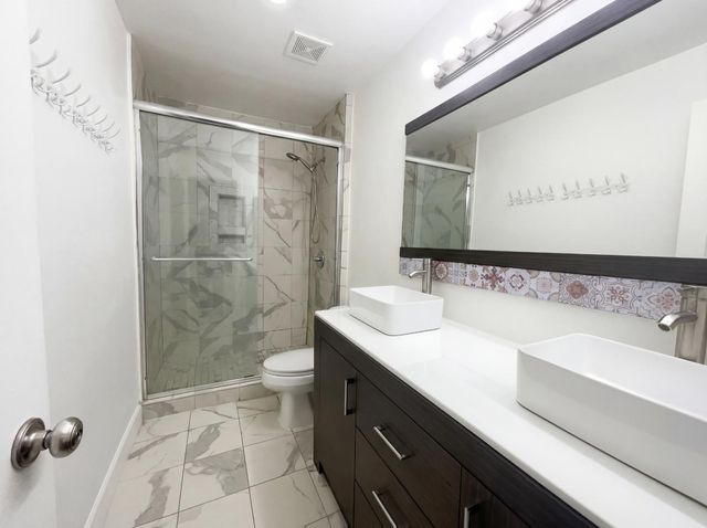 2724 Bertolani Cir, Elk Grove, CA 95758