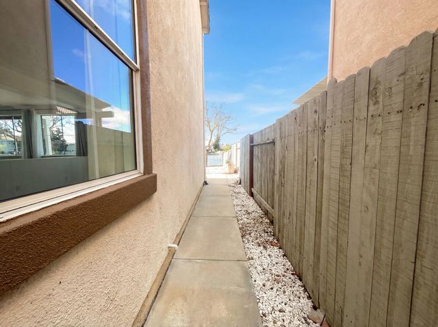 2724 Bertolani Cir, Elk Grove, CA 95758