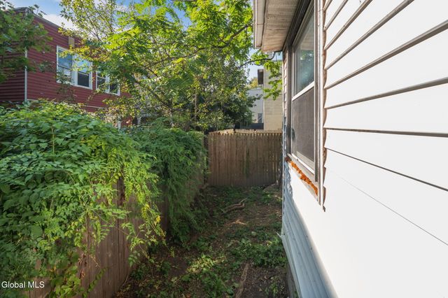 60 Bradford Street, Albany, NY 12206