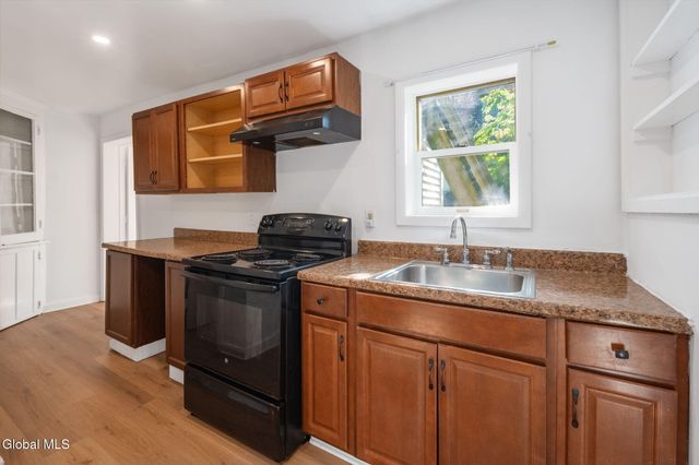 60 Bradford Street, Albany, NY 12206