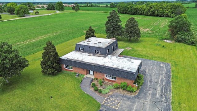 9762 IL Route 76, Belvidere, IL 61008