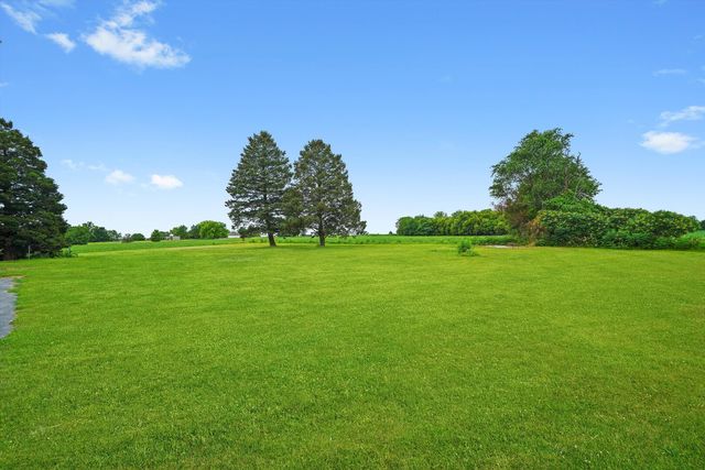 9762 IL Route 76, Belvidere, IL 61008