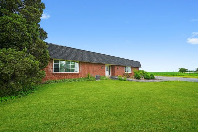 9762 IL Route 76, Belvidere, IL 61008