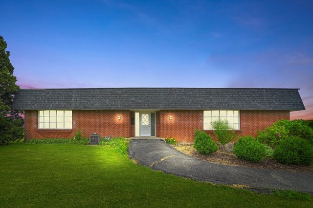 9762 IL Route 76, Belvidere, IL 61008