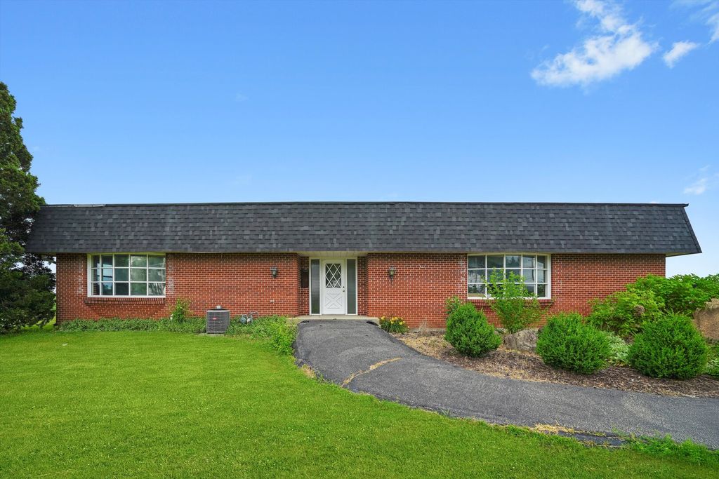 9762 IL Route 76, Belvidere, IL 61008