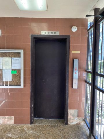 2207 S Braeswood Boulevard 42H, Houston, TX 77030