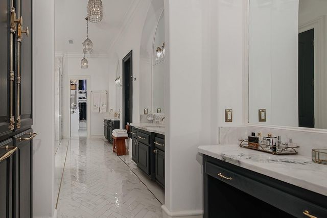 30 Player Green Place, The Woodlands, TX 77382