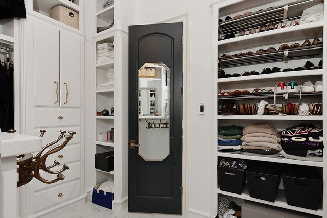 30 Player Green Place, The Woodlands, TX 77382