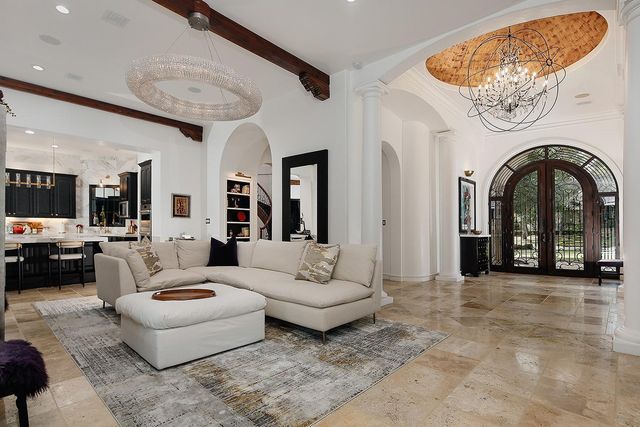 30 Player Green Place, The Woodlands, TX 77382