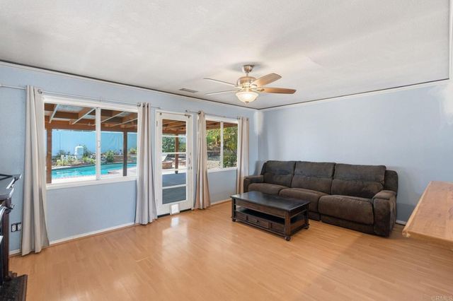 9644 E Hartland Circle, Santee, CA 92071
