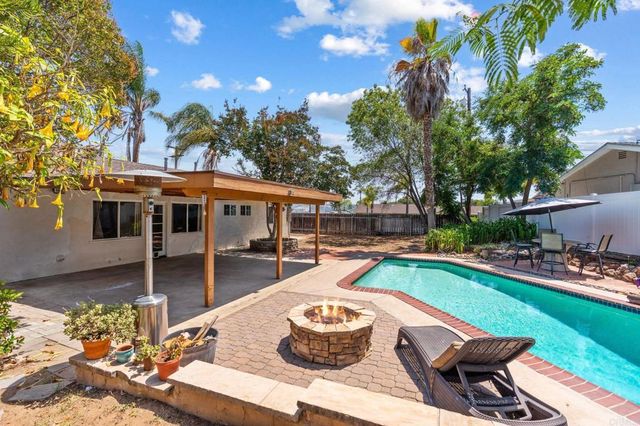 9644 E Hartland Circle, Santee, CA 92071