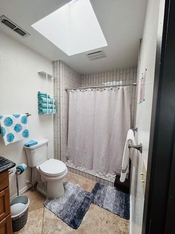 6107 Hillsdale, Sacramento, CA 95842