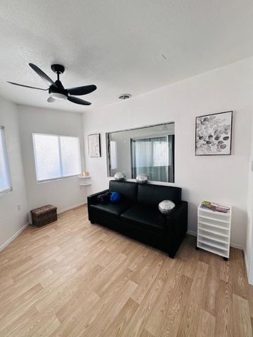 6107 Hillsdale, Sacramento, CA 95842