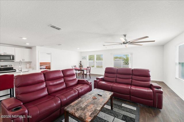 3231 COLD LEAF Way, Green Cove Springs, FL 32043