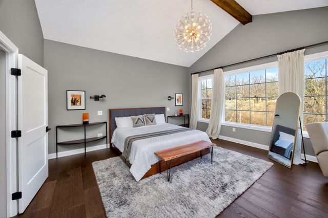 1738 S 40th Court, West Des Moines, IA 50265