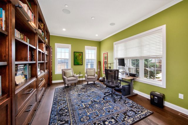 1738 S 40th Court, West Des Moines, IA 50265