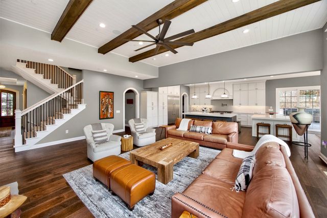 1738 S 40th Court, West Des Moines, IA 50265