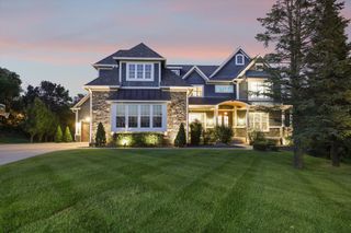 1738 S 40th Court, West Des Moines, IA 50265