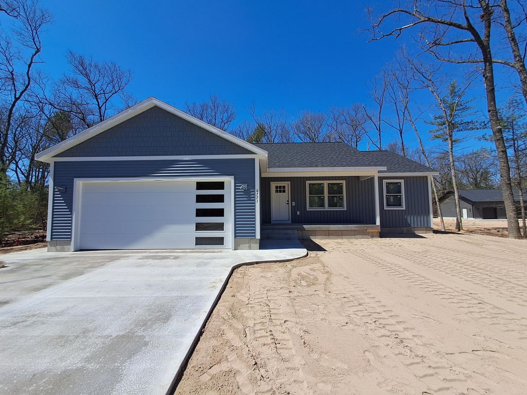 6771 Staple Road, Dalton Twp, MI 49457