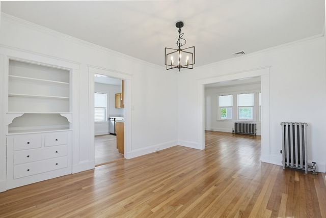 15 Grayson St, Boston, MA 02124