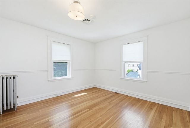 15 Grayson St, Boston, MA 02124