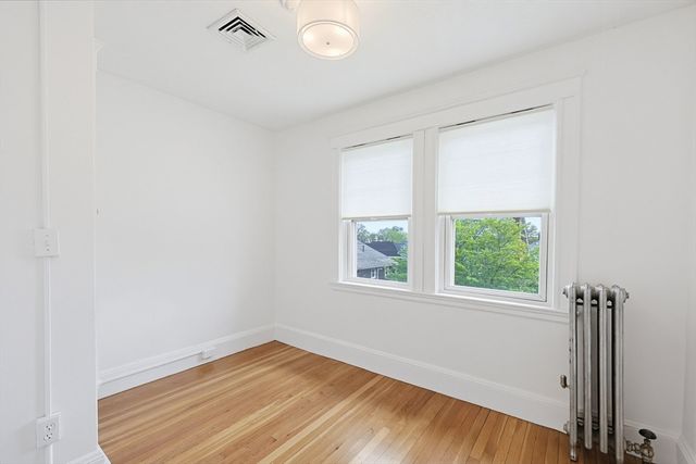 15 Grayson St, Boston, MA 02124