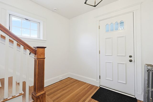 15 Grayson St, Boston, MA 02124