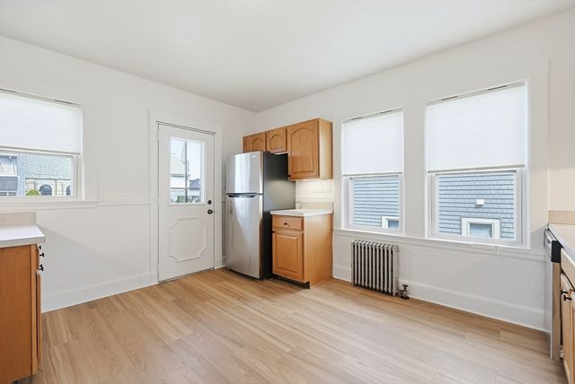 15 Grayson St, Boston, MA 02124