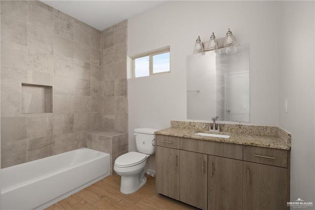 2708 E Eisenhower Avenue 4, Alton, TX 78573