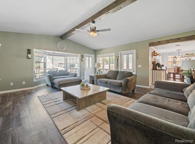 6567 Sterling Court, Garden City, MI 48135