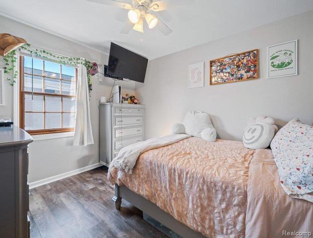 6567 Sterling Court, Garden City, MI 48135