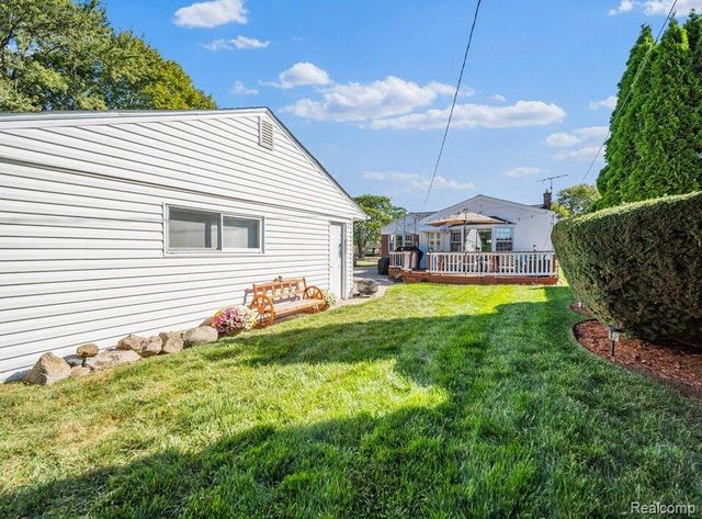 6567 Sterling Court, Garden City, MI 48135