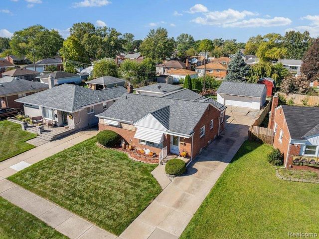 6567 Sterling Court, Garden City, MI 48135