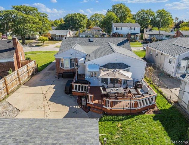 6567 Sterling Court, Garden City, MI 48135